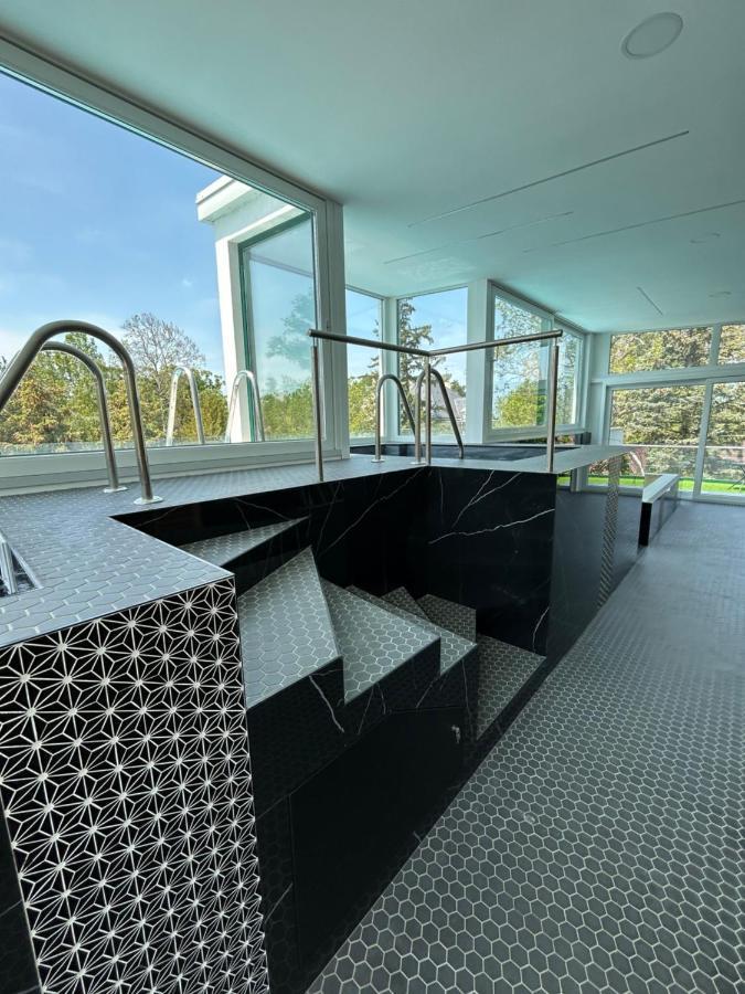 Villa Bauhaus Dream Deluxe T Шиофок Экстерьер фото