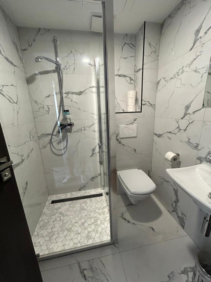 Villa Bauhaus Dream Deluxe T Шиофок Экстерьер фото